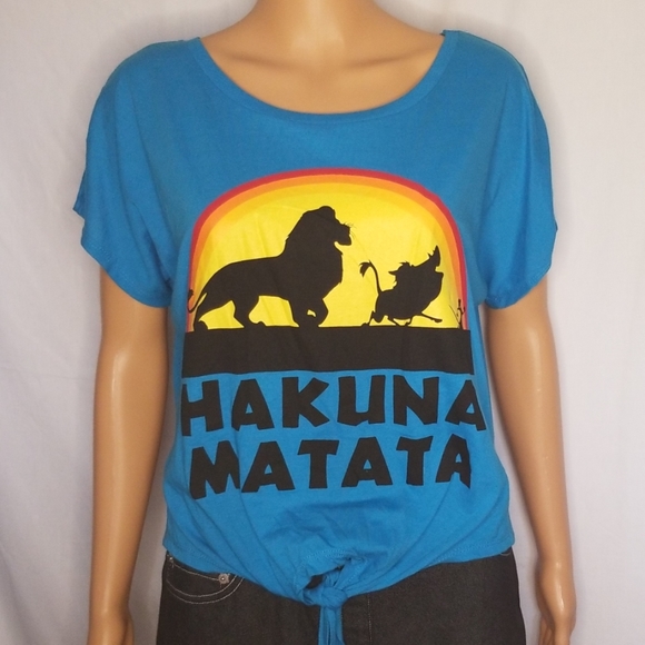 Disney Tops - Lion King HAKUNA MATATA Shirt